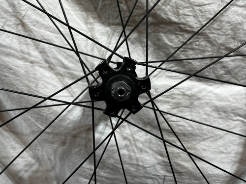 Mavic Cross Land Disc 24-Spoke Black Aluminum Tubeless 26" Mtn Bike Front Wheel - Picture 2 of 7