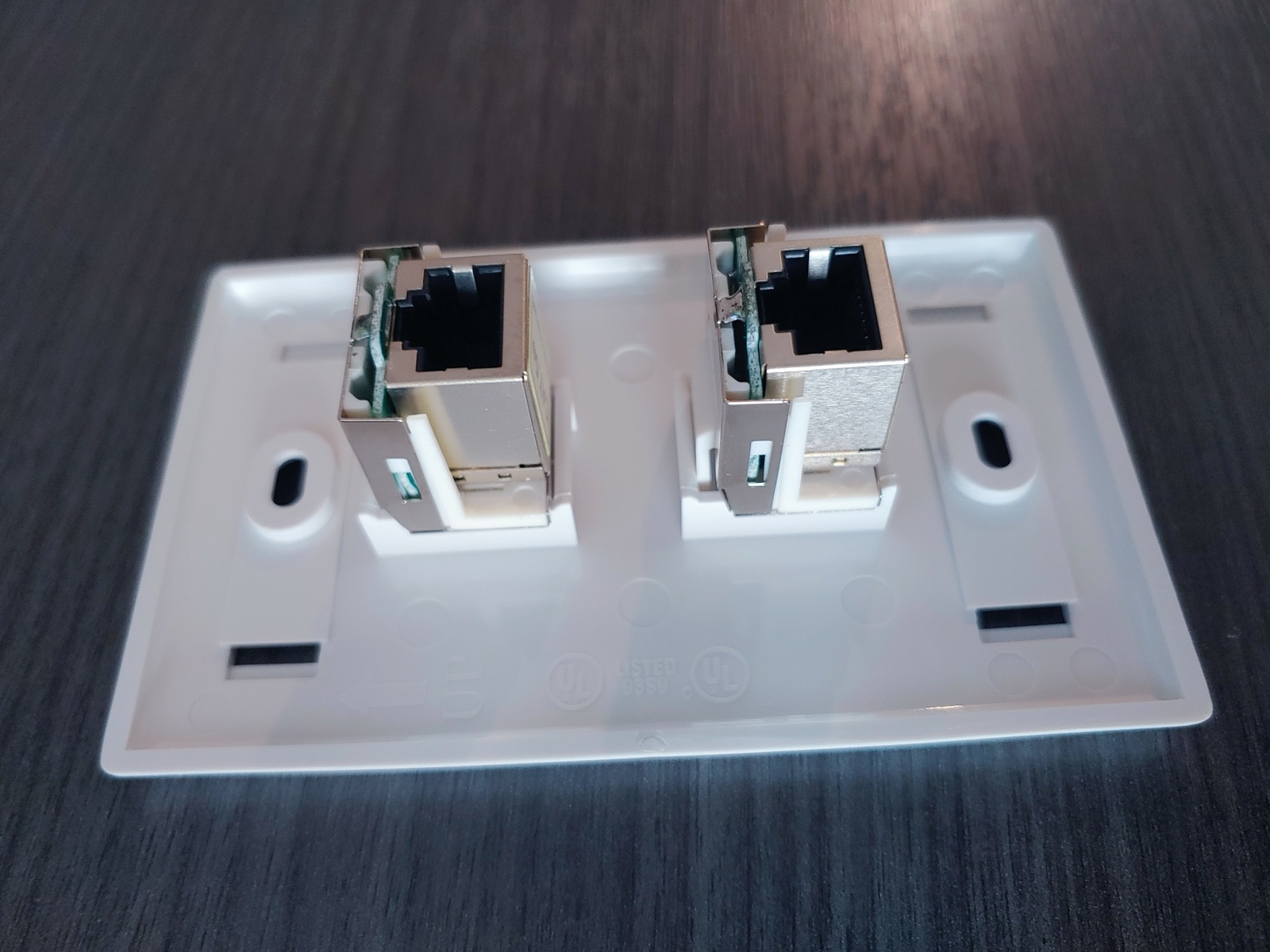 Signamax 2-Port Wall Plate Set with 2 Cat5e Keystone Couplers &ndash; 1 Set ( 3 Pcs )