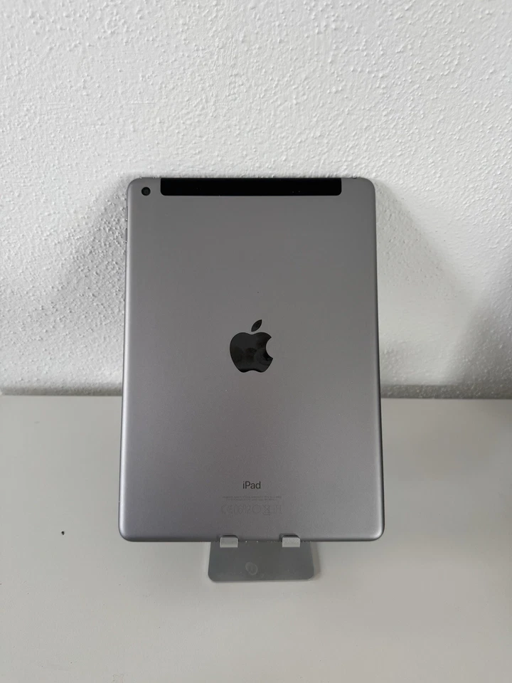 Apple iPad 5. Gen. 32GB, WLAN + LTE (Cellular) 24,64 cm, (9,7 Zoll) - Spacegrau - Bild 2 von 2