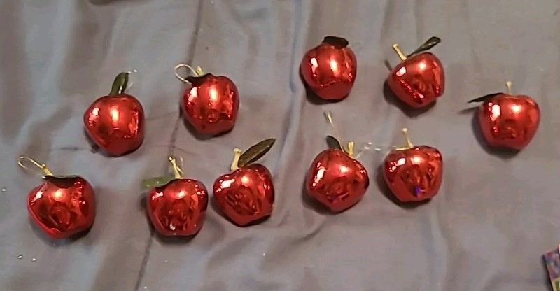 Red Apple Christmas Ornaments (10) 1.75 Inch Tall