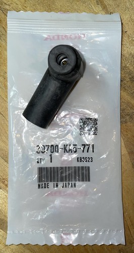 Genuine OEM Honda Spark Plug Cap ATC250R CR125R CR250R CR500R 30700-KA5-771 - Picture 2 of 3