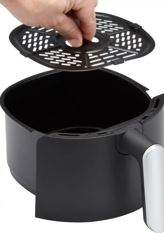 Toastmaster TM-262AF, 2 Quart Black Air Fryer - Image 3 of 4