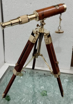 Vintage Brass Royal Navy London 1915 Telescope with Vintage Brass Royal Navy London 1915 Telescope with