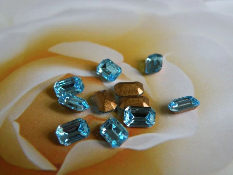SWAROVSKI ® - 10 Pz Cabochon Ottagonale 4610/2 - 6x4 mm Aquamarine Vintage Gold