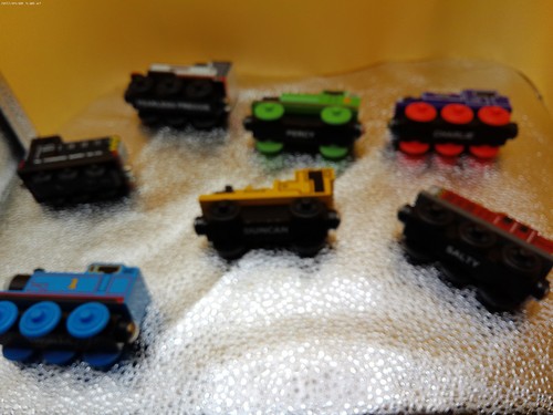 Thomas Tank Engine train wooden railway Duncan Percy Mavis Salty Charlie Freddie - Picture 7 of 7