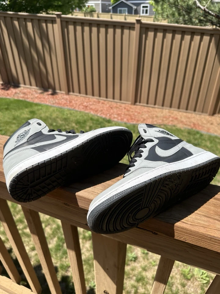 Tênis Nike Air Jordan 1 retrô High Shadow 2.0 tamanho 10 - Imagem 3 de 4