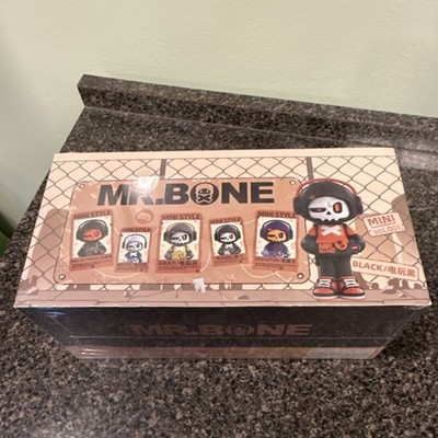 Mr. Bone Mini Style Vinyl Figure Collectible MINI VOL.001 Multicolor