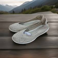Bernie Mev Catwalk Slip-On Shoes Women's Size 39 US-8 Gold/Cream Woven Casual