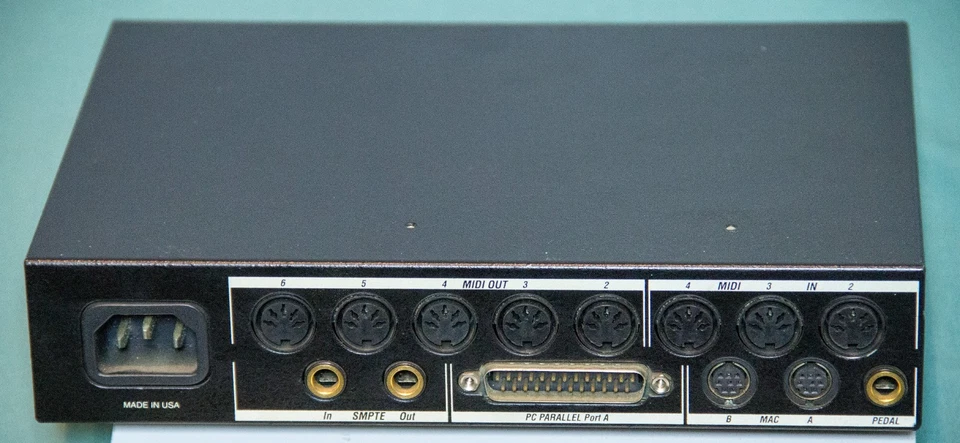 Motu Express Micro 4x6, 96 Channels MIDI-Schnittstelle - Bild 3 von 4