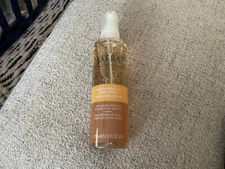 JAFRA Botanical Expertise Hair Care Hair Detangling Shine Spray 4.2 Fl Oz Pump