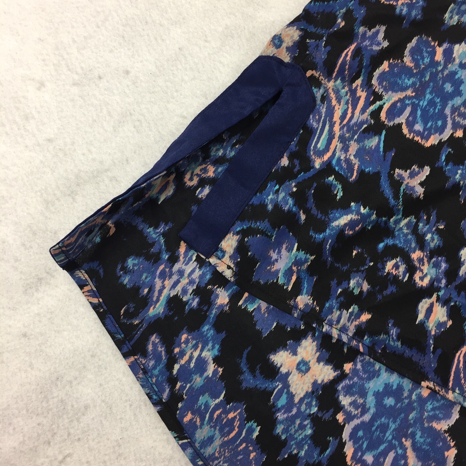 Collective Concepts Blouse Size Large Womens Blue Floral Print High Low Top L