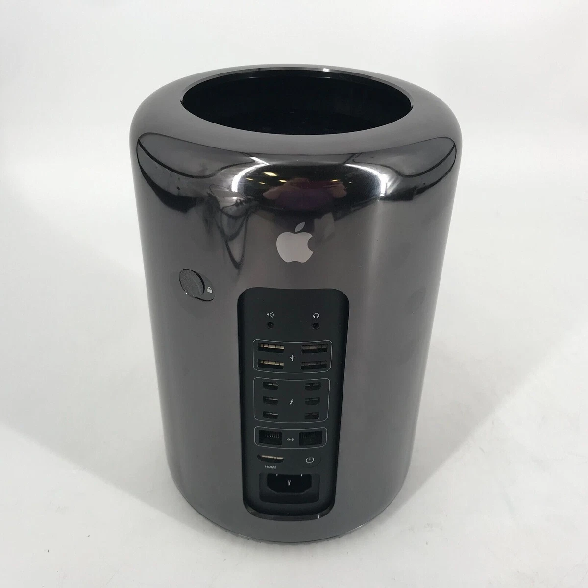 Mac Pro Late 2013 3.7GHz Quad-Core Intel Xeon E5 32GB 512GB - x2 AMD D300 -  Good