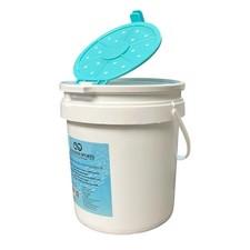 1 Gallon Bait Bucket with Vented opening lid