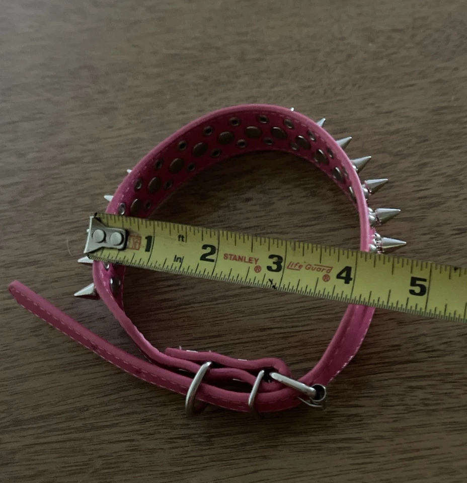 Collar de perro con clavos remaches tachonados rosa imitación cuero ajustable Foto 4 de 4