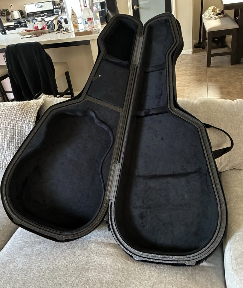 Чехол для гитары Tric Canada Godin отличное состояние б/у - Изображение 4 из 4