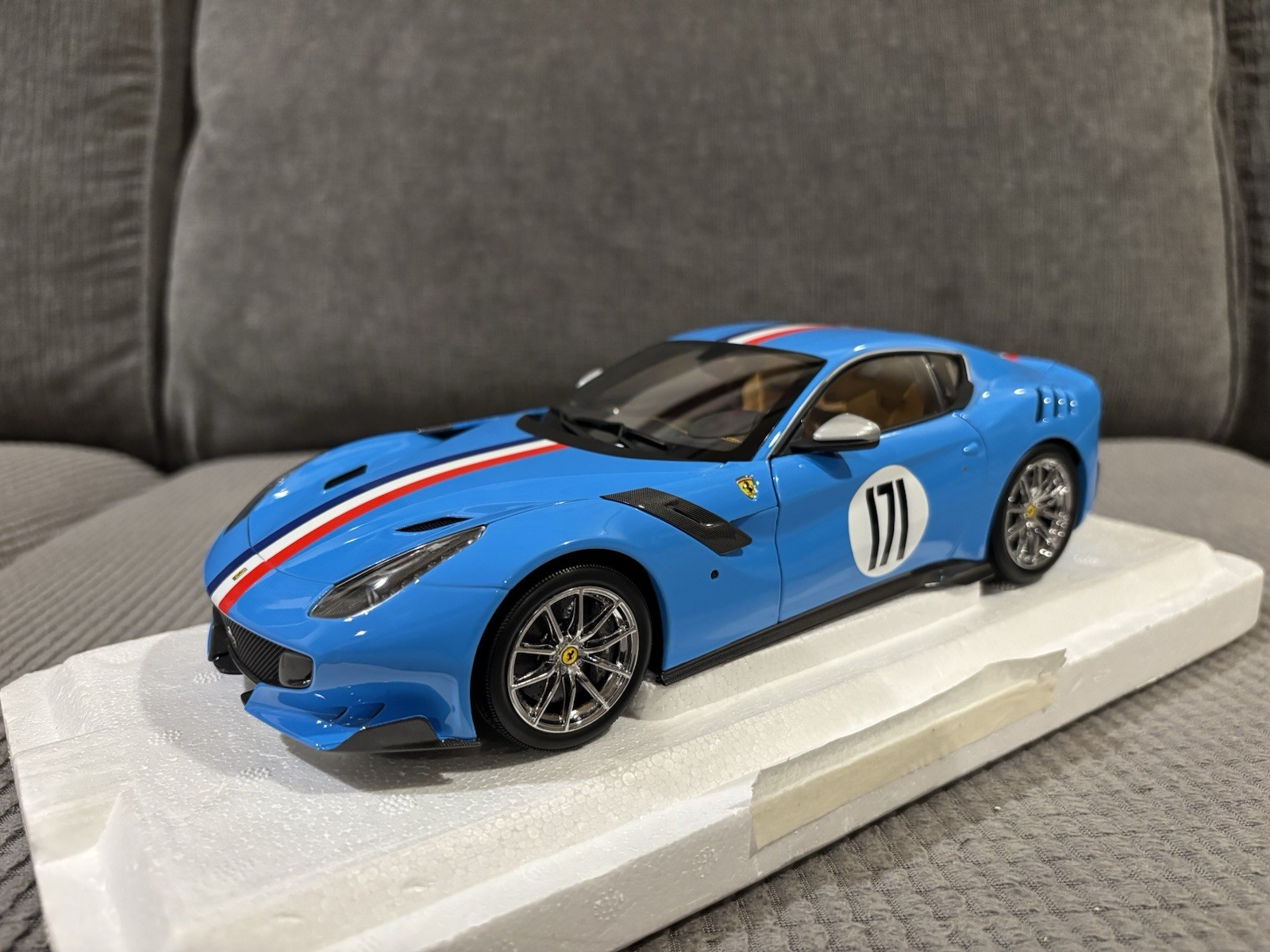 Picture 12 of 24