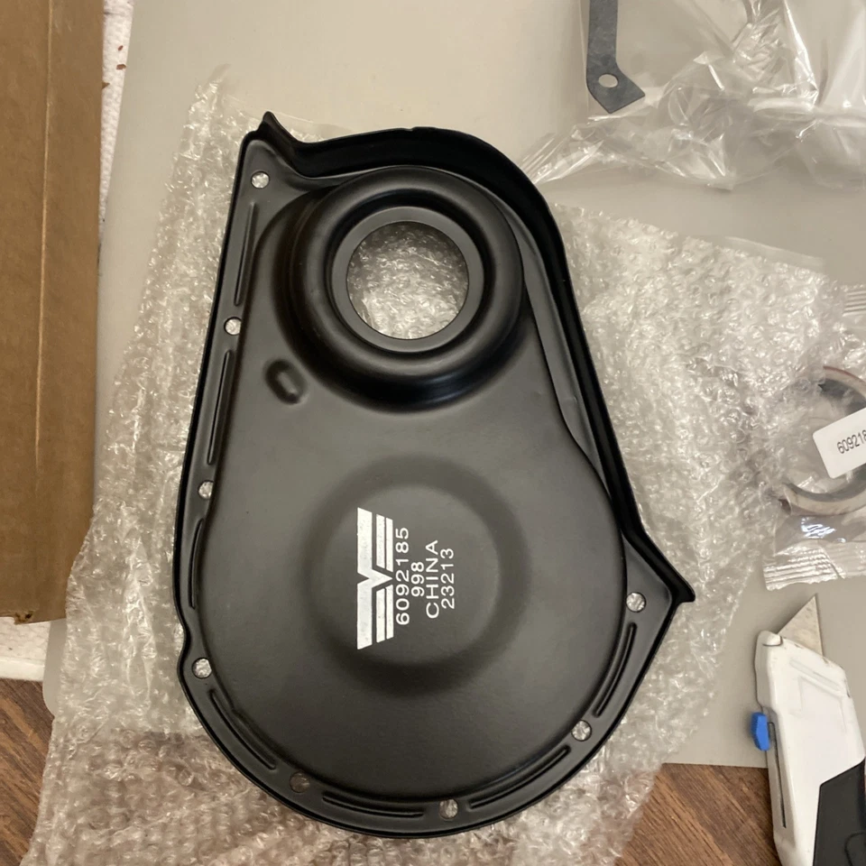 Cubierta de distribución del motor Dorman 635-506 Foto 3 de 4