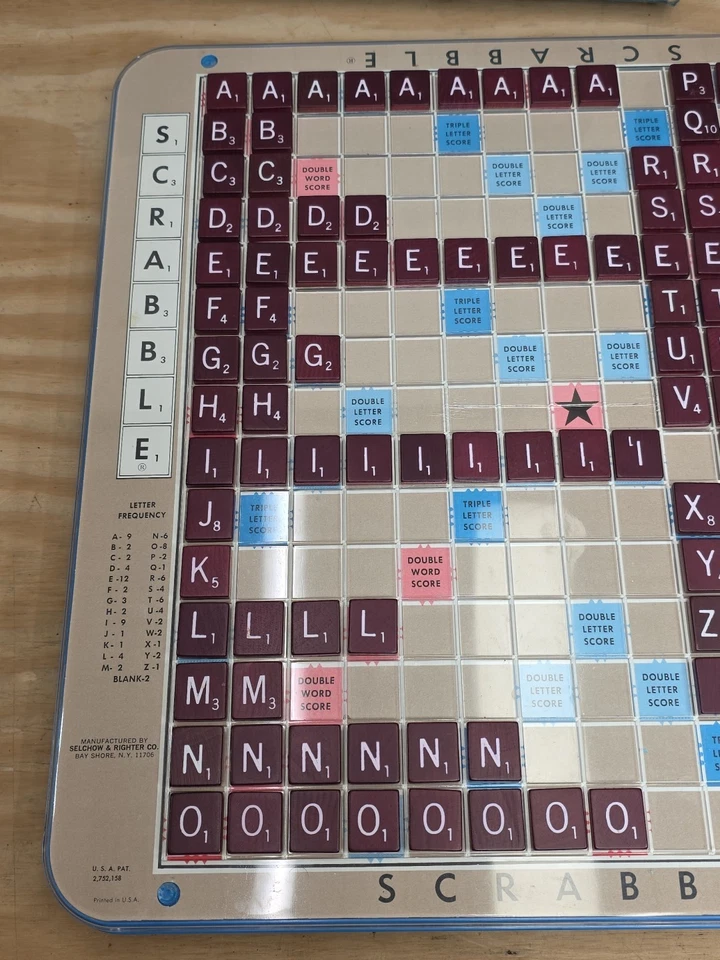 Vintage 1977 Scrabble - 100% COMPLETE! - Turntable Deluxe Ed. Selchow & Righter - Image 4 of 4