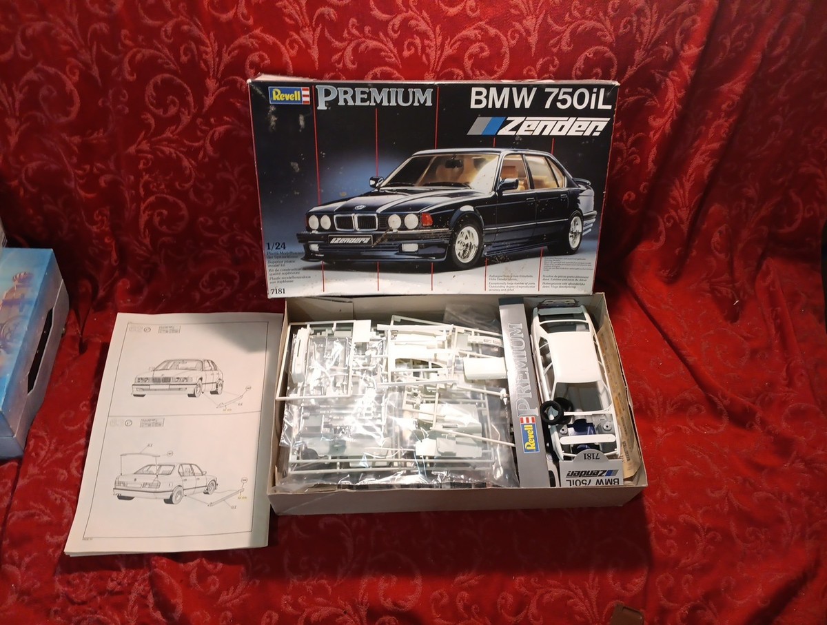 M8d 1/24 Revell Premium BMW 750iL Zender 1:24 Revell 7181 BMW E32