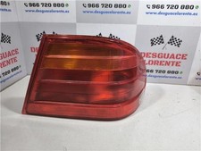 Feu arrière Mercedes 240
