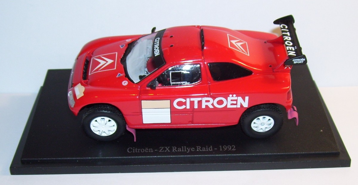 ミニチュア模型 1/43 スケール Universal Hobbies Citroen ZX Rallye Raid 1992 1/43 In