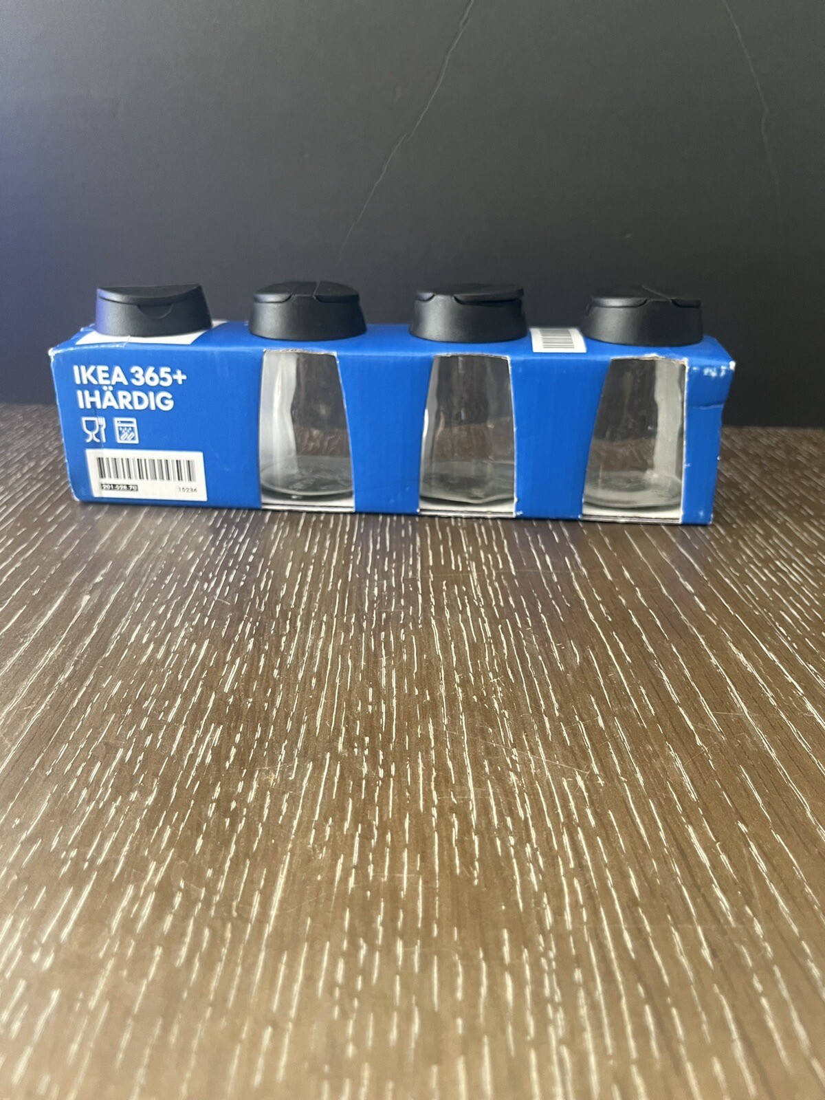 Foto 1 di 6