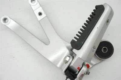 Repose-pied Avant Gauche D'occasion Pour Suzuki GSX1100G (1991-1994) - Pièce Moto D'origine, état à Vérifier Sur Photos