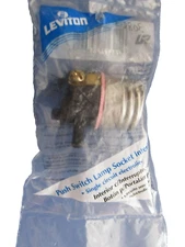 Leviton Push Switch Lamp Socket #07080-00M UL Listed 660W   NEW