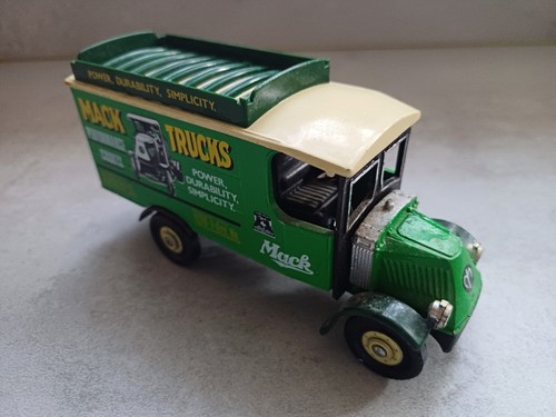 Corgi Classics Mack 1:43 Truck – No.C906/1 - Picture 3 of 8
