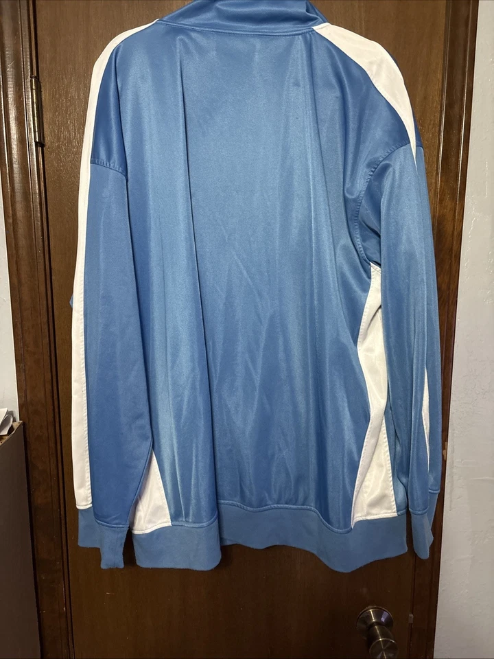 Oklahoma City Thunder Men's Majestic Bigman’s Jacket Size 4X - Image 4 of 4