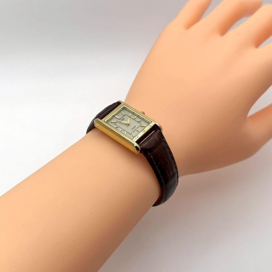 Exc+5] SEIKO SOLAR Tank V115-0BD0 Gold Roman 18mm Woman's Watch