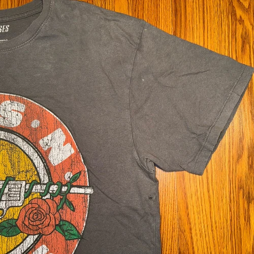 Vintage 80s Style Guns N Roses Tee Shirt Size S/M Oversized Band Fade GNR Rock - Picture 4 of 4