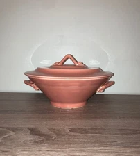 Rare VTG Harlequin Rose Casserole Homer Laughlin Fiestaware Woolworth Company