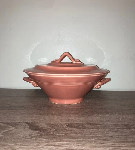 Rare VTG Harlequin Rose Casserole Homer Laughlin Fiestaware Woolworth Company