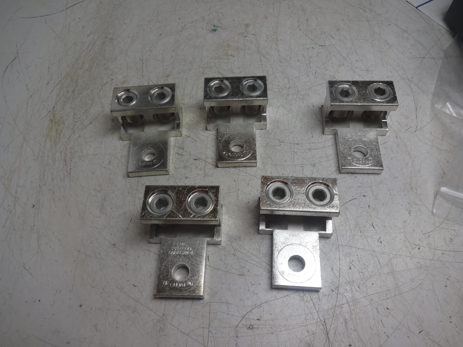 Lot of 5 CMC 2AB-600 / 600kcmil-4 / CU9AL Mechanical Lug | eBay