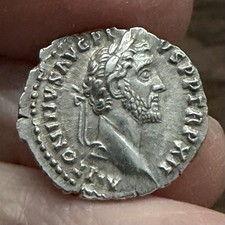 ROMAN. ANTONINUS PIUS (138-161 A.D). SILVER DENARIUS.