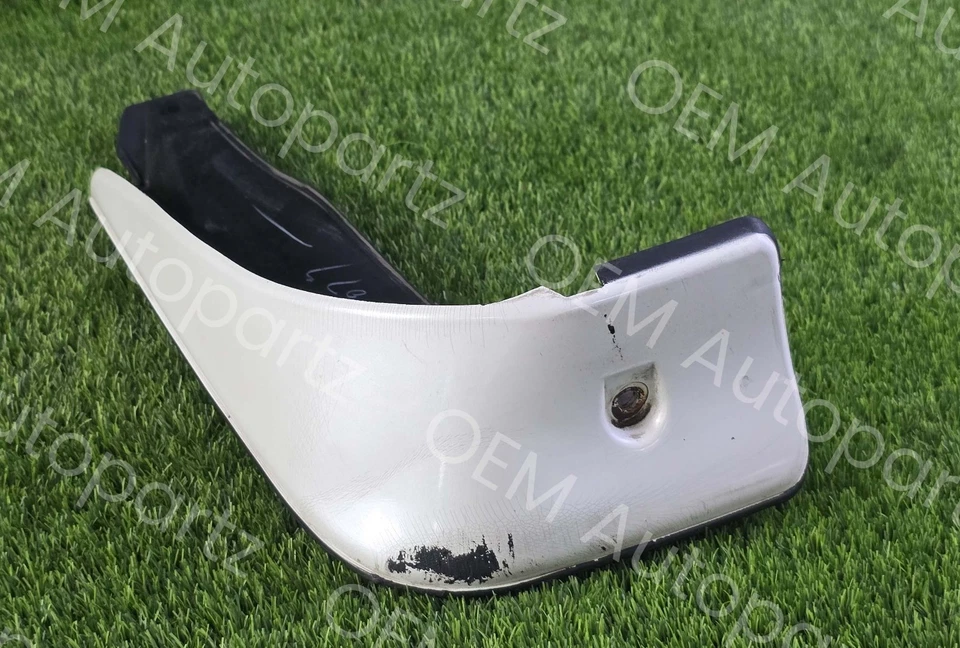 Lexus LS460 LS600H 2007-2012 Splash guards Front and Rear Mud guards Oem used - Image 3 of 4