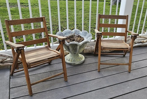 Vintage Childrens Wooden Slat Folding Chair Set Of Two Unbranded Deck Beach Kids