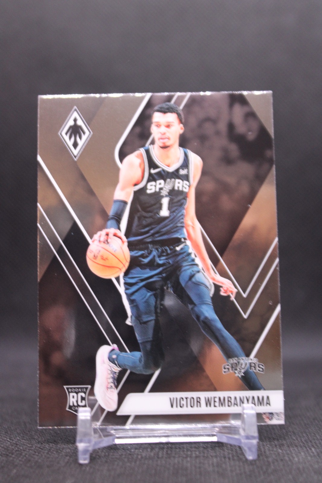 Victor Wembanyama #256 2023-24 Panini Phoenix San Antonio Spurs RC