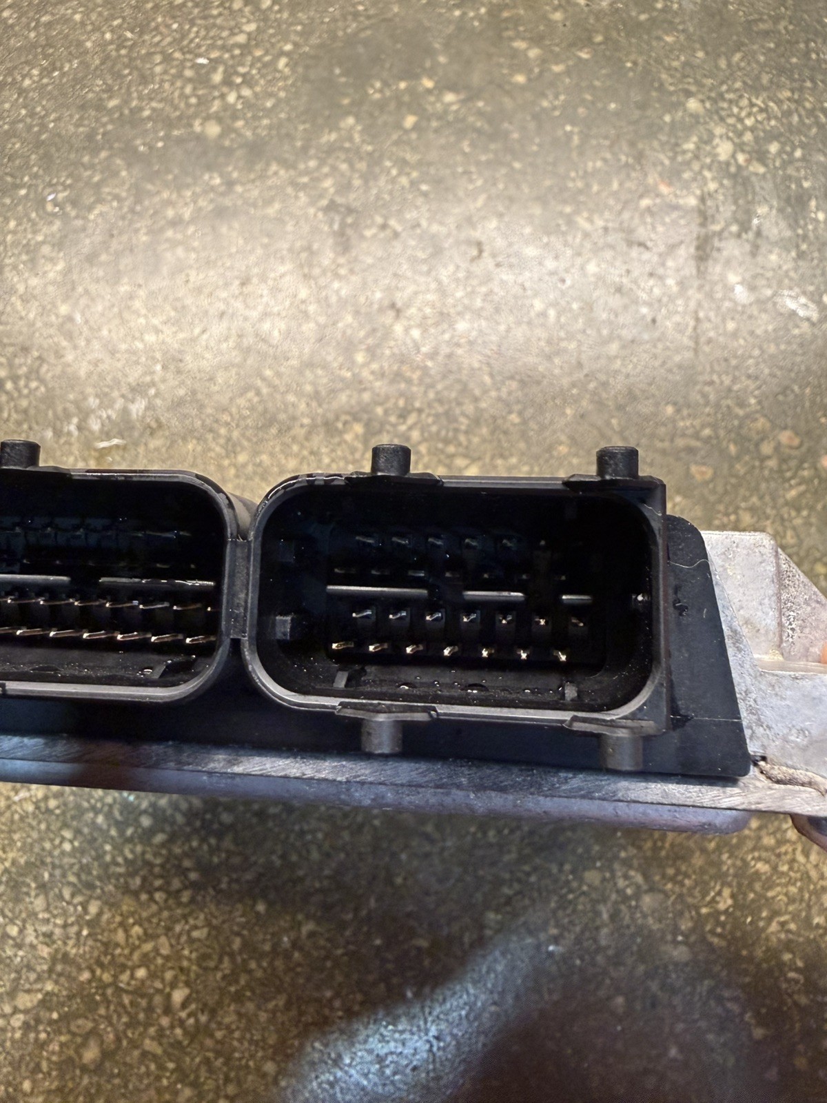 Lamborghini Gallardo 2004 Left Electronic control unit P/N 400907557C