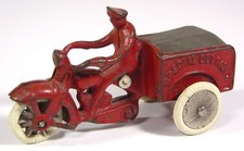1920s CAST IRON KILGORE MOTORCYCLE SPECIAL DELIVERY CRASH CAR IN ORIGINAL PAINT