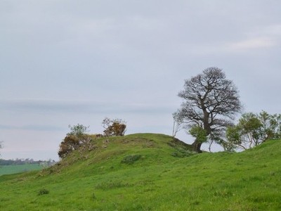 Foto A2 Hügel bei Sandy Gate Harewood\/SE3245 Interessanter Hügel und CR C2012