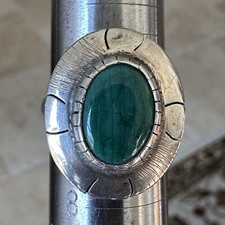 VTG Ring Size 7.25 Southwestern Style Oval Green Malachite 925 Sterling 4.2g