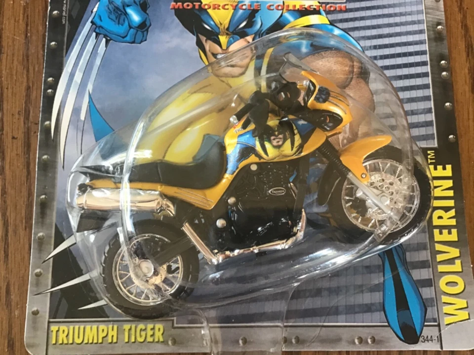Marvel Wolverine Motorcycle Ultimate Collection Series 1 Triumph Tiger Maisto - Image 3 of 4
