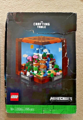 LEGO 21265 MINECRAFT The Crafting Table (Damaged Box)