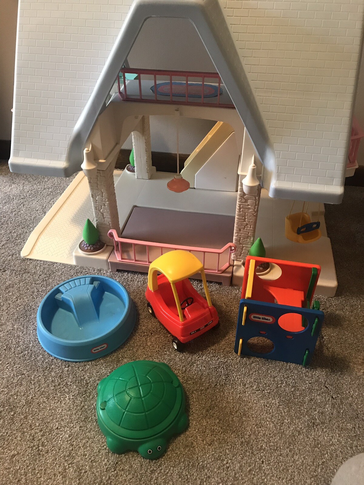 vintage little tikes dollhouse