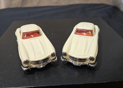 Dinky 1/43 Scale Diecast Model DY-12 1955 MERCEDES BENZ 300SL GULLWING IVORY X 2
