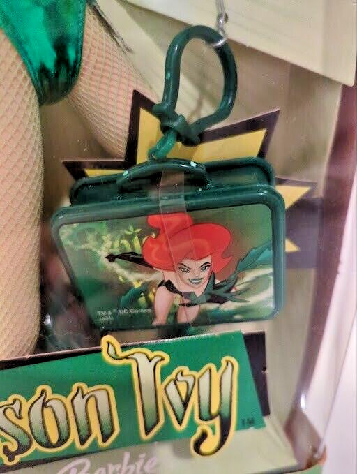 Barbie Poison Ivy 2004 DC Comics W/ Collector Keychain Mattel C6258 H1668 - NIB،