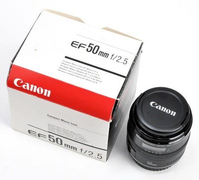 Near Mint Canon EF 50mm F/2.5 Compact Macro Close Up Lens Full Frame from Japan