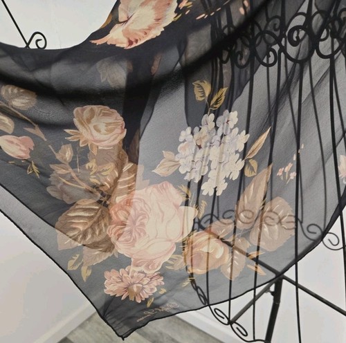 Gorgeous Vtg Ralph Lauren Floral Large 34” Silk Scarf With Hand rolled edges - Picture 7 of 11